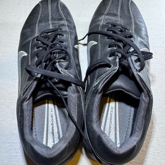 Nike Men's Black and Gray golf shoes - Picture 2 of 8
